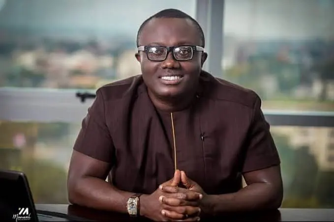 Bola Ray