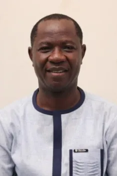 Geoffrey  Kini